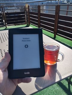 Książka z herbatą - smakuje inaczej. 🙂