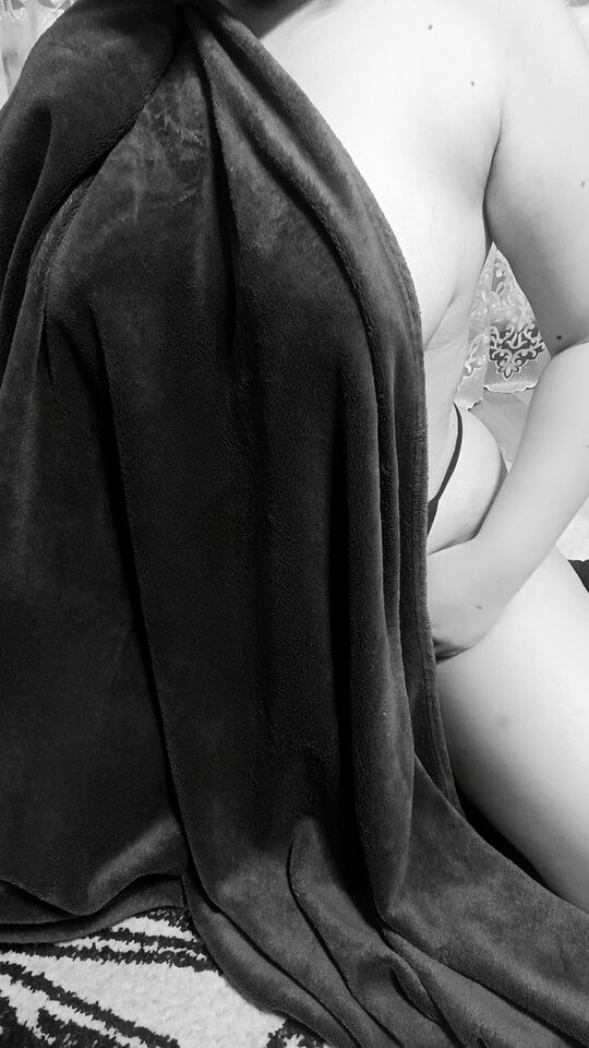 hi cute. more photo and video za blik,  write me - WildRose00