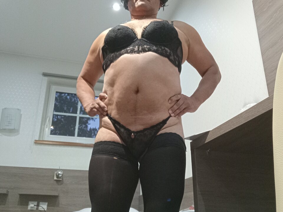 1000063224.jpg - lickemydick