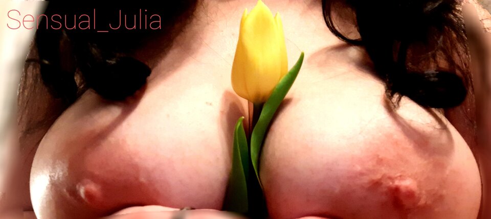 20250307_184120.jpg - Sensual_Julia