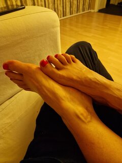 Feet_9.jpg
