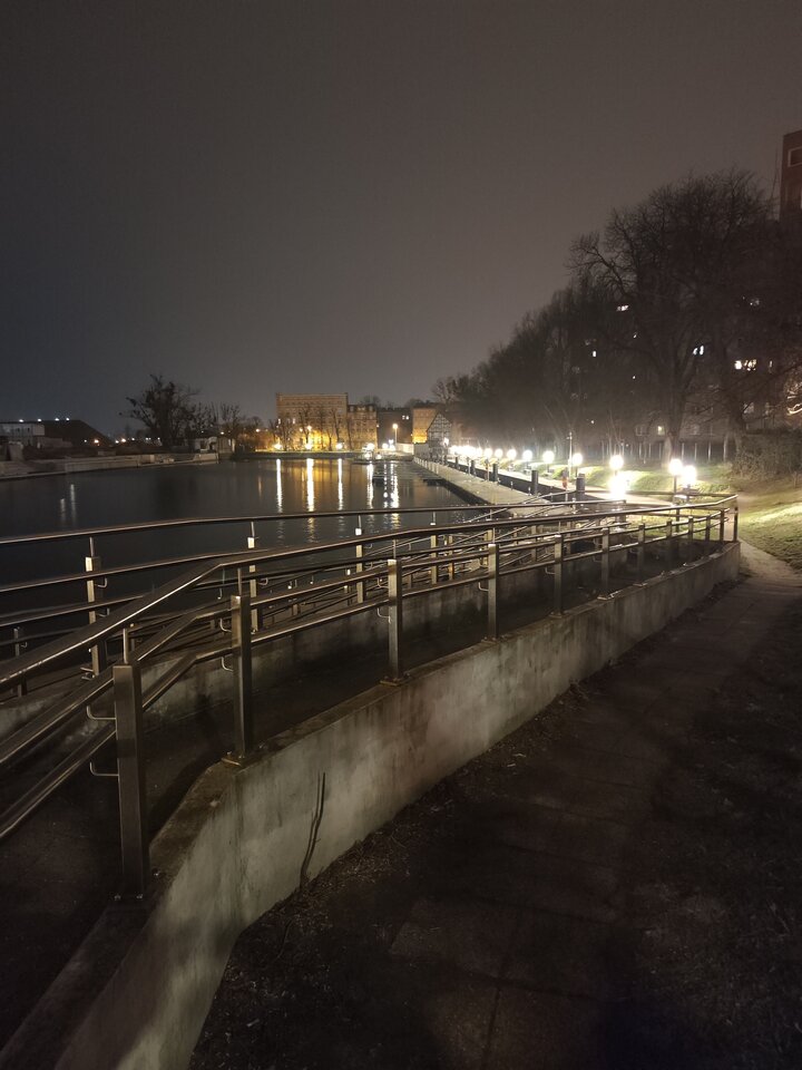 2025-03-1222.03.161584614683412787420.jpg - tom6970