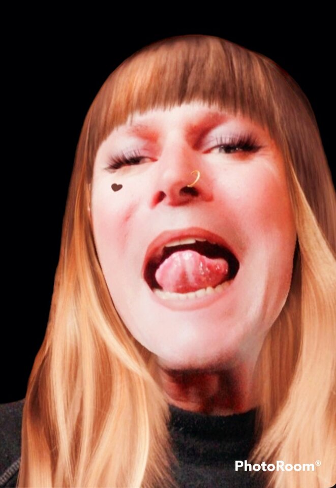 1000029446.jpg - Piercinglove