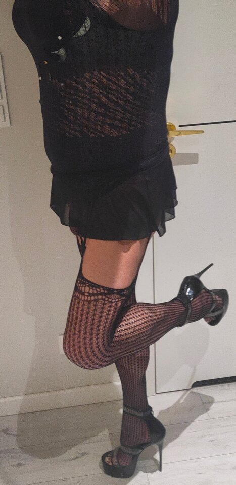 1000005769.jpg - paulstarkface