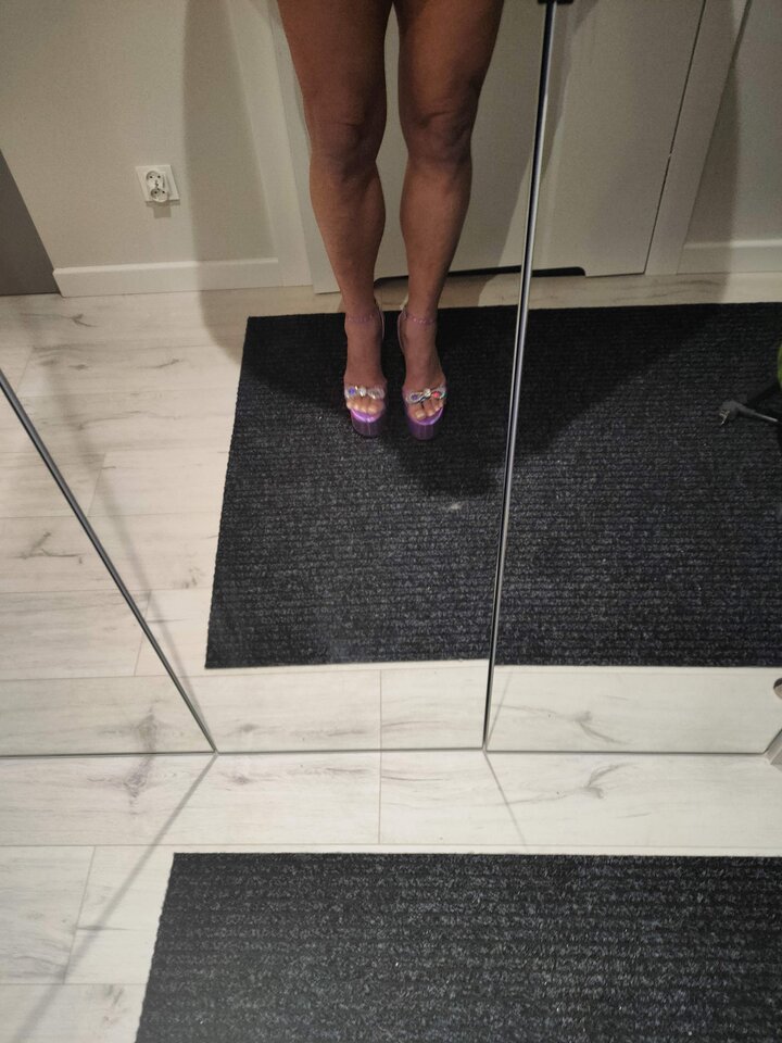 1000005433.jpg - paulstarkface