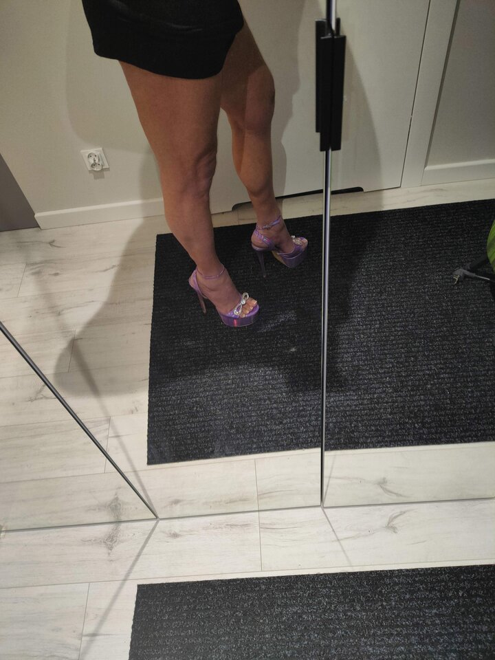 1000005434.jpg - paulstarkface