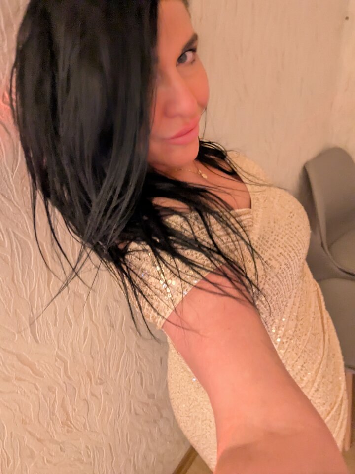 1000011935.jpg - m2022