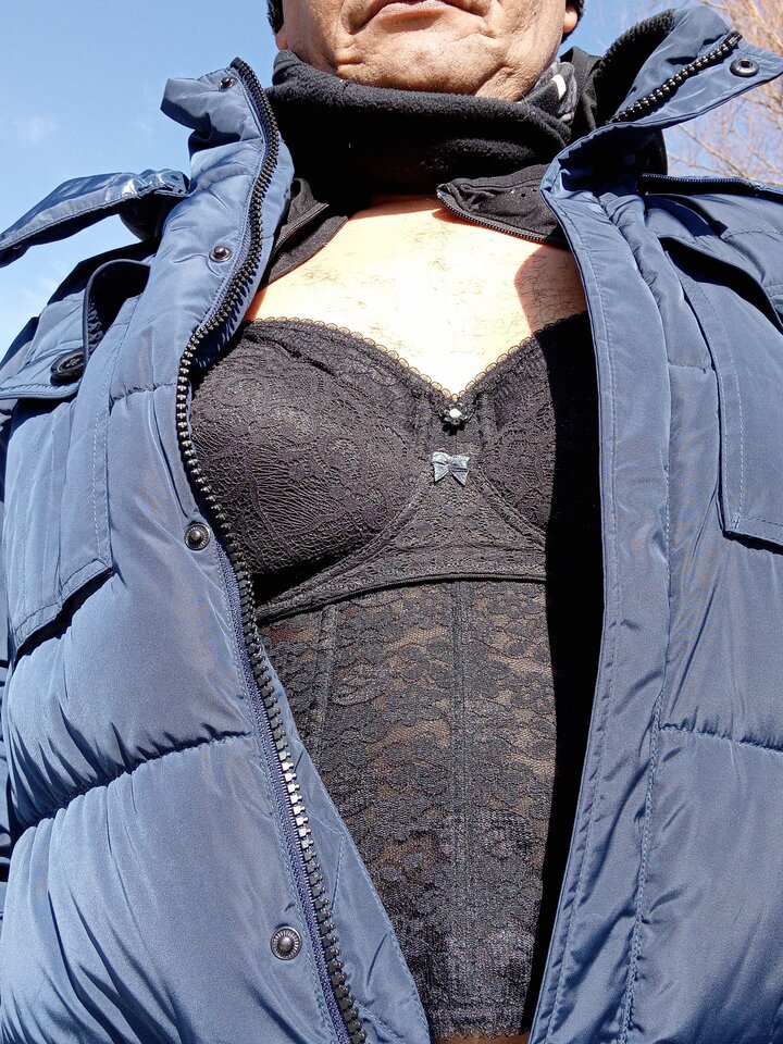 1000066319.jpg - lickemydick