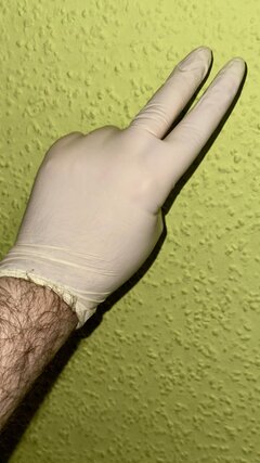 Ginekologiem nie jestem ale zajrzeć i wylizać mogę 😀👅.j