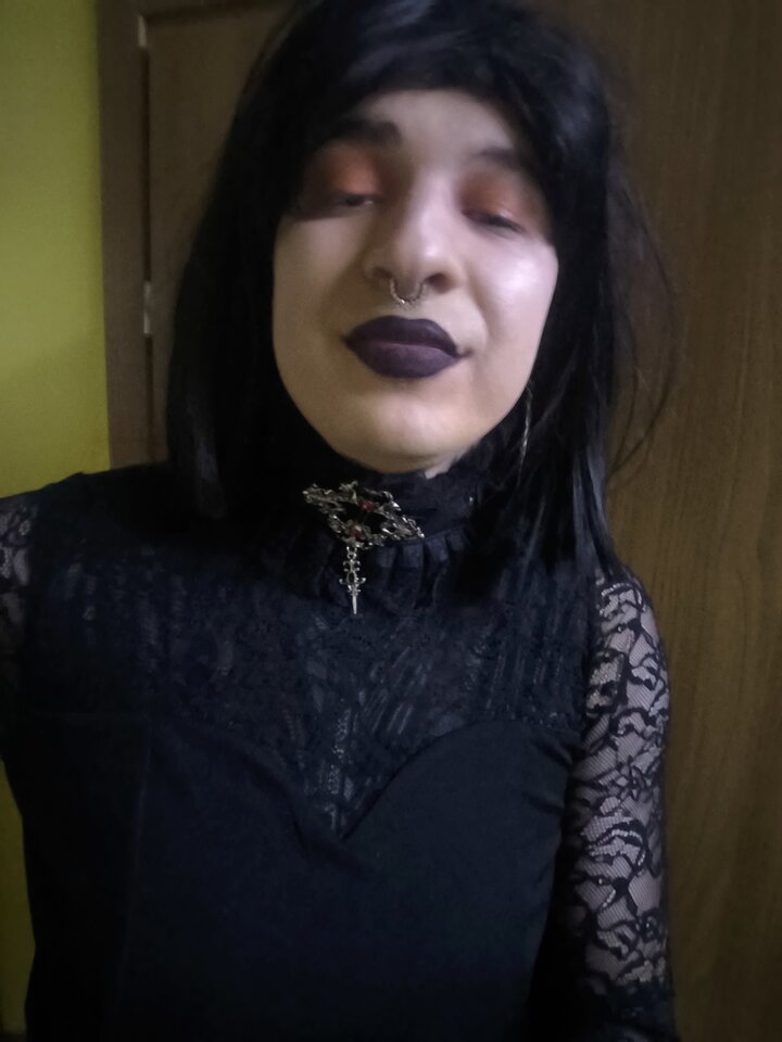 1000004351.jpg - Adriennecross