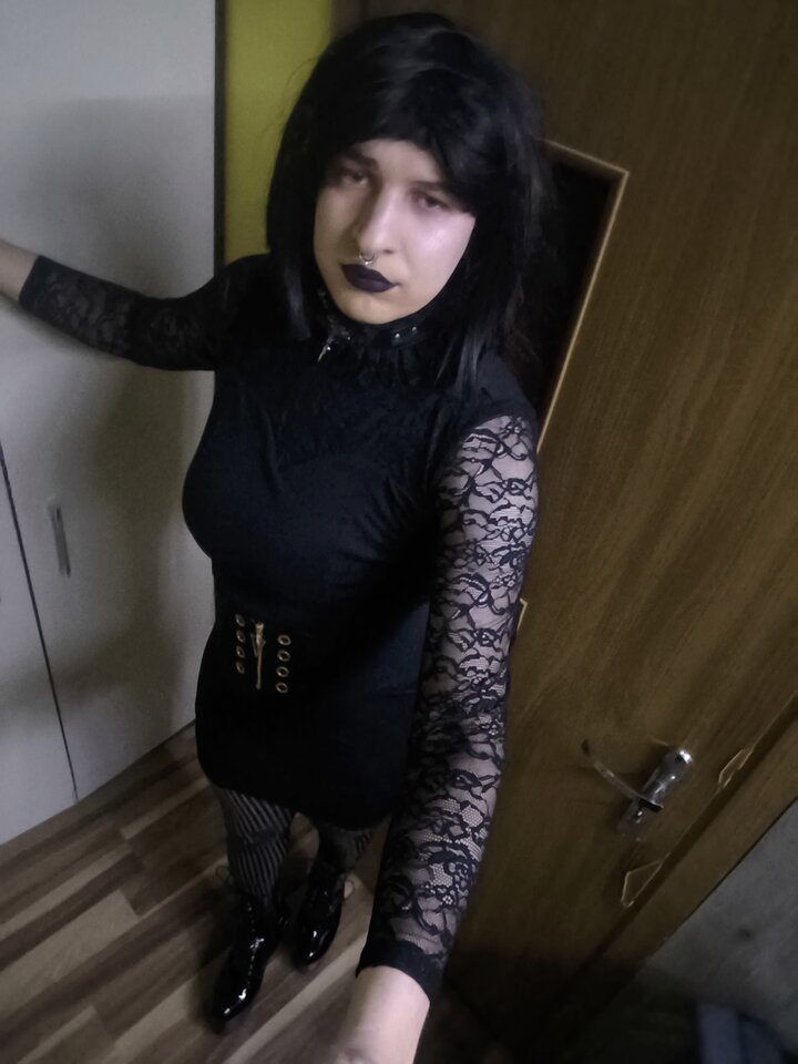 1000004347.jpg - Adriennecross