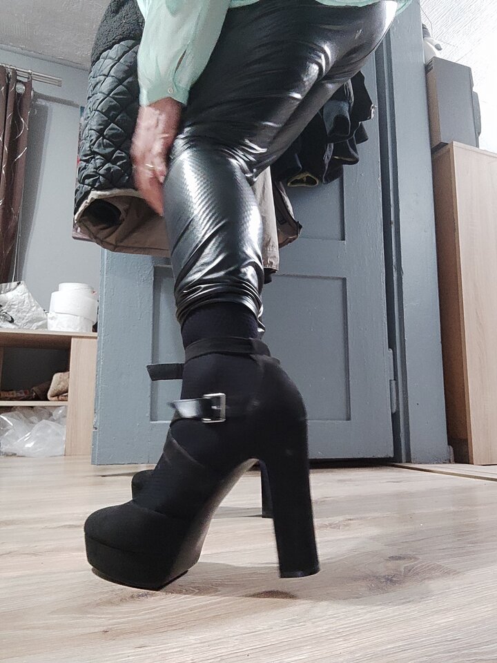 IMG_20250322_184228_TIMEBURST7.jpg - Yoa