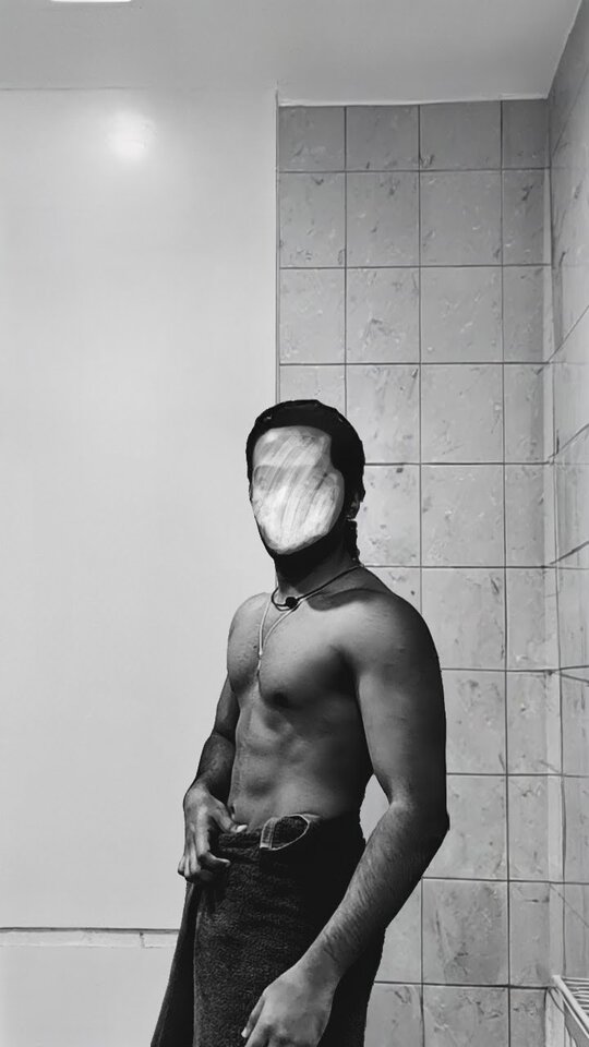 1000166996.jpg - Moonshot03