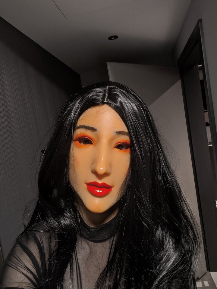 IMG_20250403_005642.jpg - UleglaLatexowaSuczka