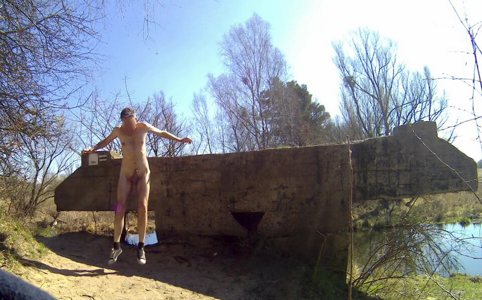 ŚWIERKLANIEC - ruiny mostu 20250404_1002.mp4_snapshot_02.54.863 - Krzysztof_cfnm