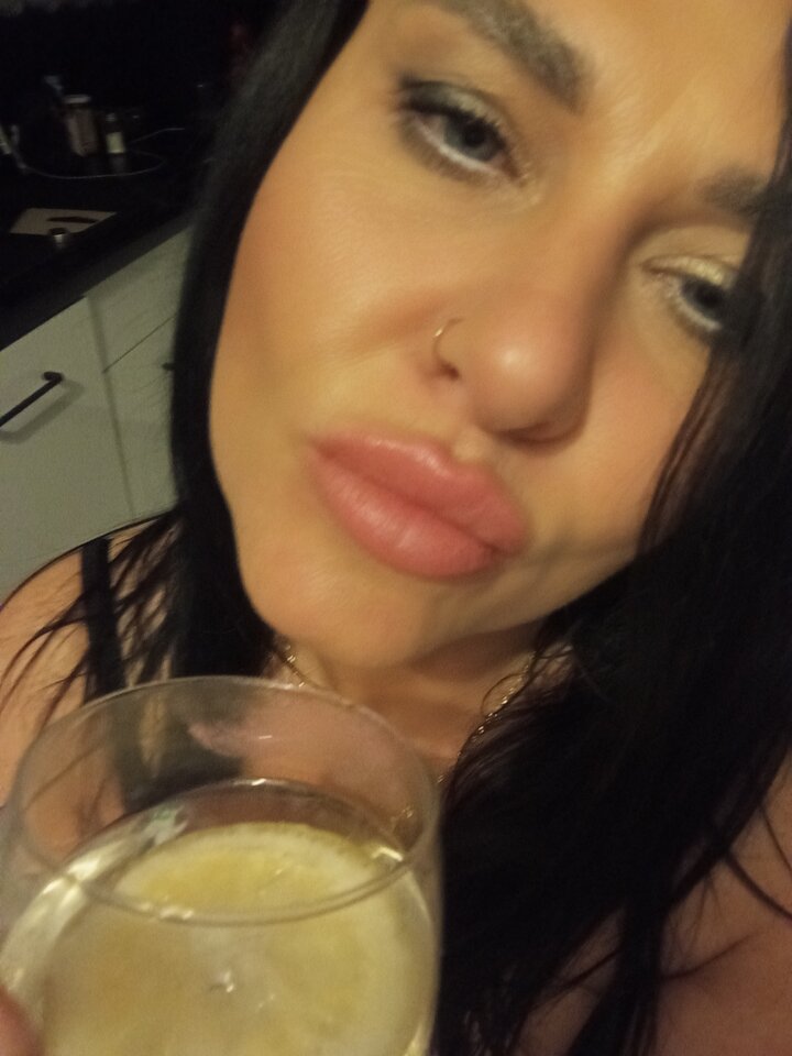 1000022381.jpg - m2022