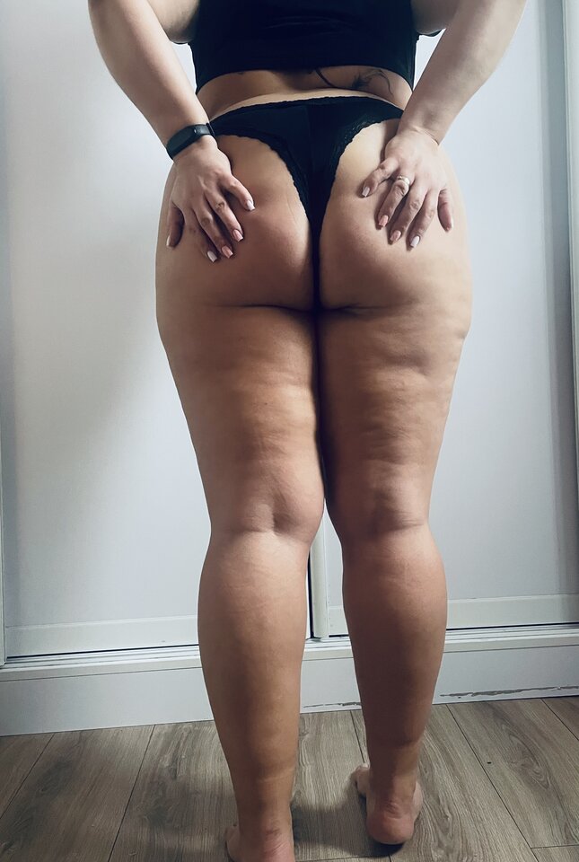🍑 - alogiczni