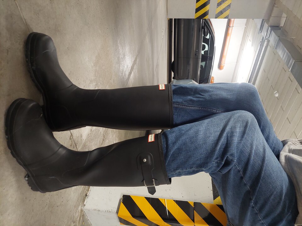20250411_043343.jpg - Rubber_gloves