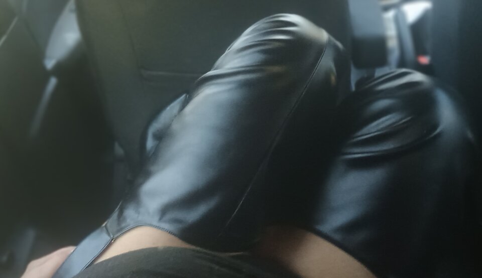 1000008156.jpg - paulstarkface