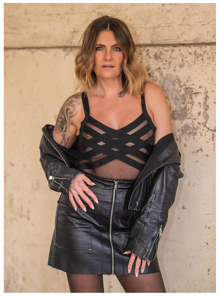 25m.jpg - metalcfcouple