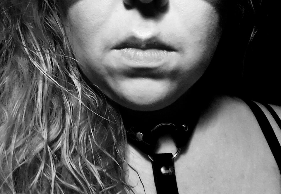 just a bit.jpg - Lady_Nixie