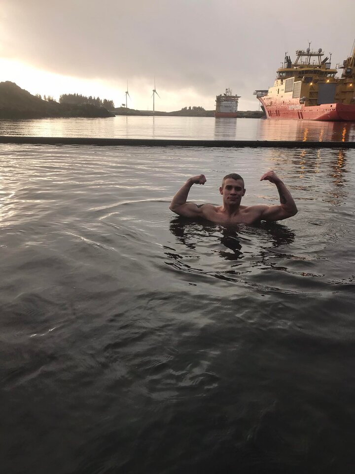 received_575967457741707.jpeg - andrewno