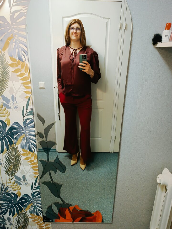 1000026449.jpg - 22paula23