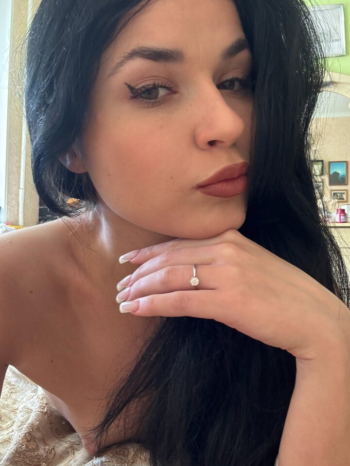 bNRBs8_8FBI.jpg - _Alissa_