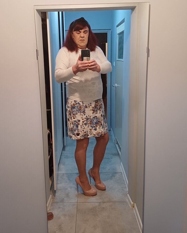 1a7c7512-2c0b-4949-acd1-cf7b57a67771-1_all_353.jpg - Anita74tv