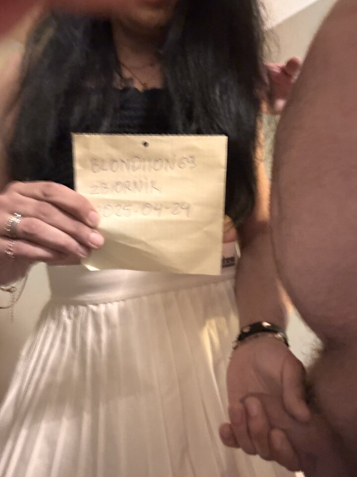 IMG_4573.jpeg - blondiion69