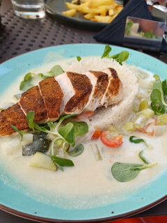 Bieda musi pofolgować 😋