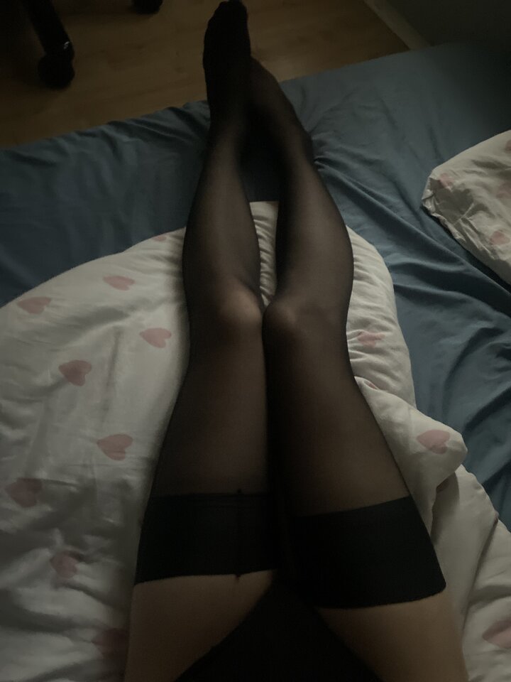 24D4C2EB-60AF-4486-83A3-6C9D6E112FAD.jpg - nyaxie