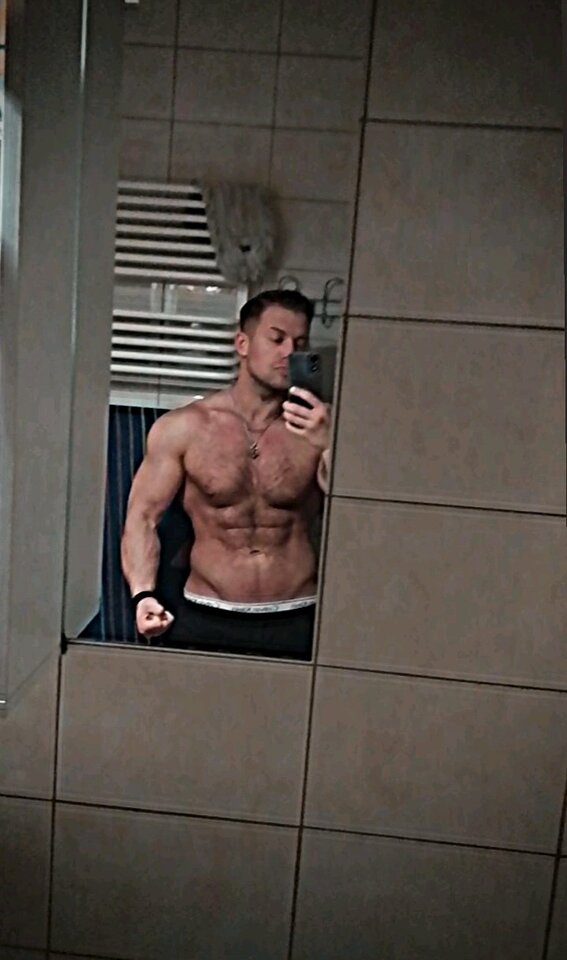 1000008184.jpg - Hot69boy