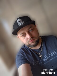 BlurPhoto1746049023377.jpeg