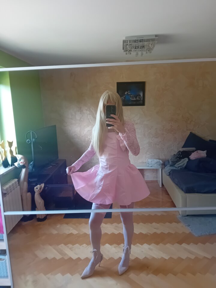 1000082095.jpg - sylviacrossdress