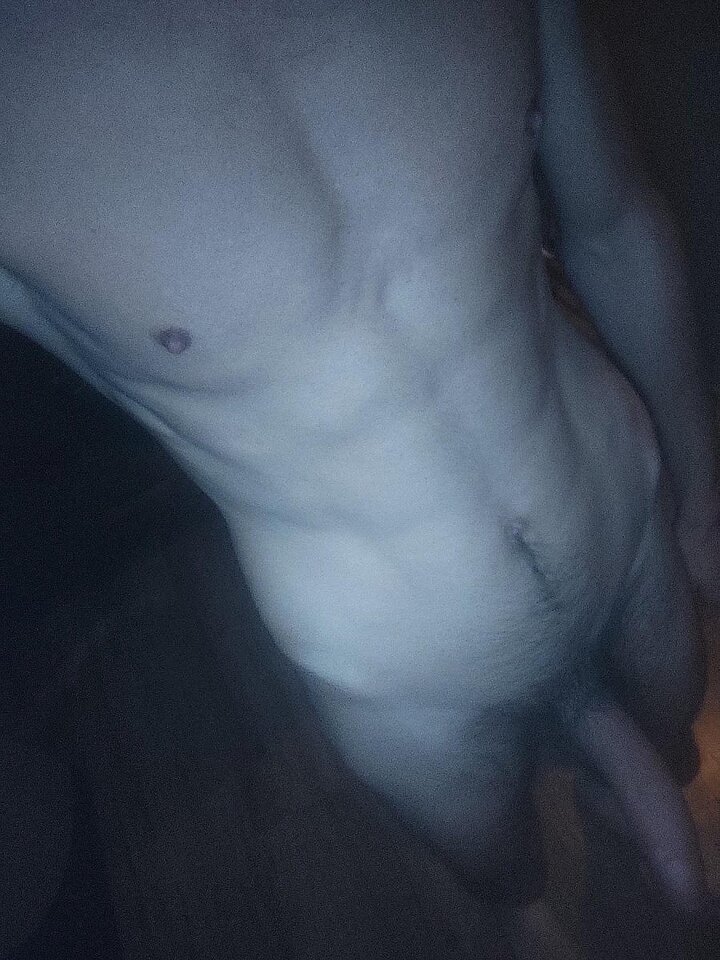 Coś? - MllodyGniewny