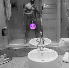 Screenshot_20240822_231555_Photo Editor.jpg