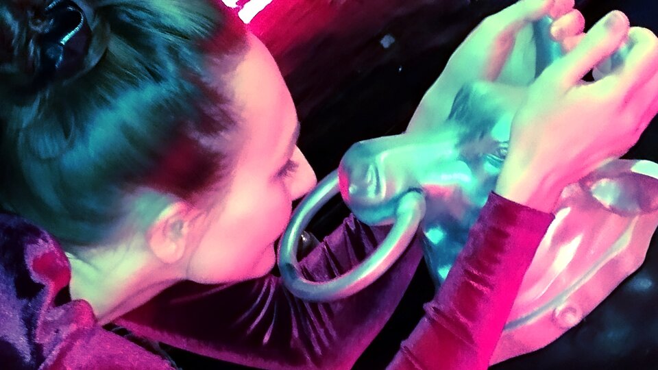 IMG_20250504_092302.jpg - FetishHouse