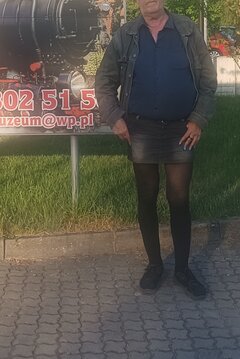 W mini i w rajstopach na wycieczce 💅👄🚂