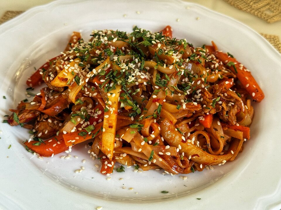 🐈‍⬛🇨🇳 - serialowapara19782