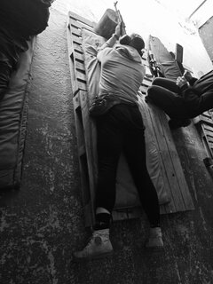 Chwal Pana, ale ładuj amunicję…