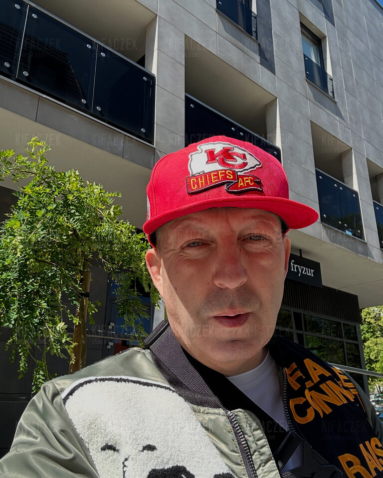 E9A39BE4-28D3-406F-8E3F-4D528ACDD41E.jpeg - kifaczek