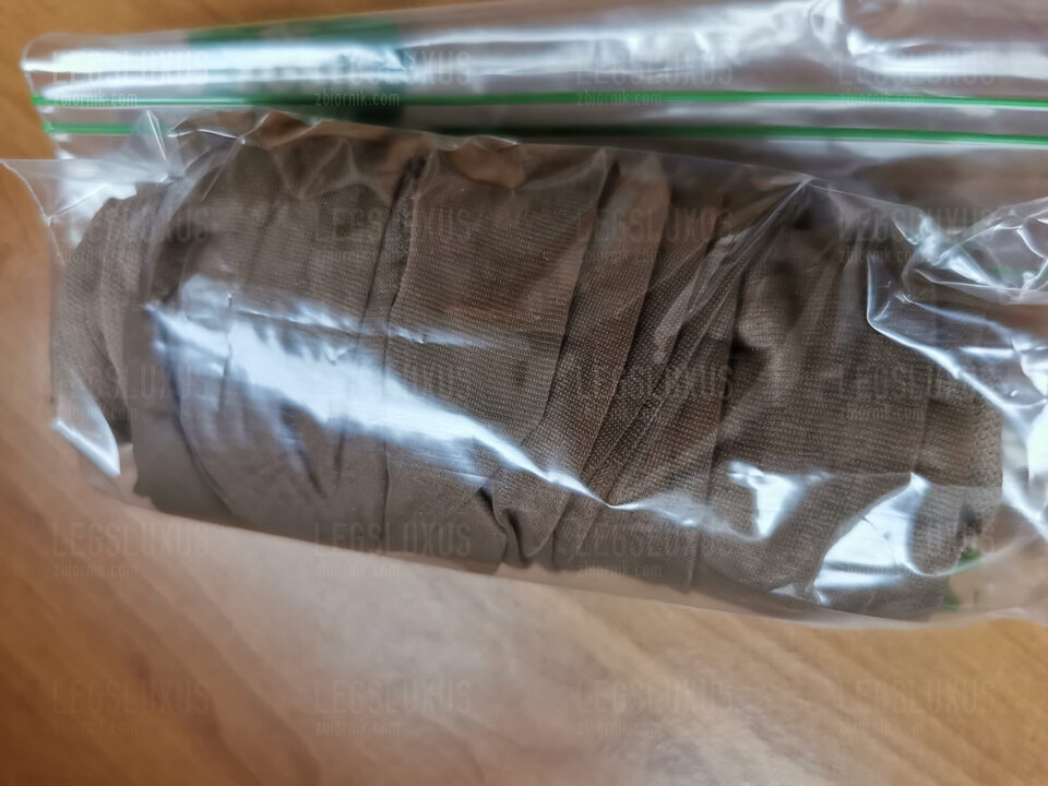 cHCESZ?? - LegsLuxus