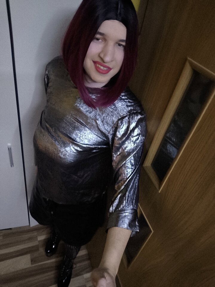 1000006032.jpg - Adriennecross