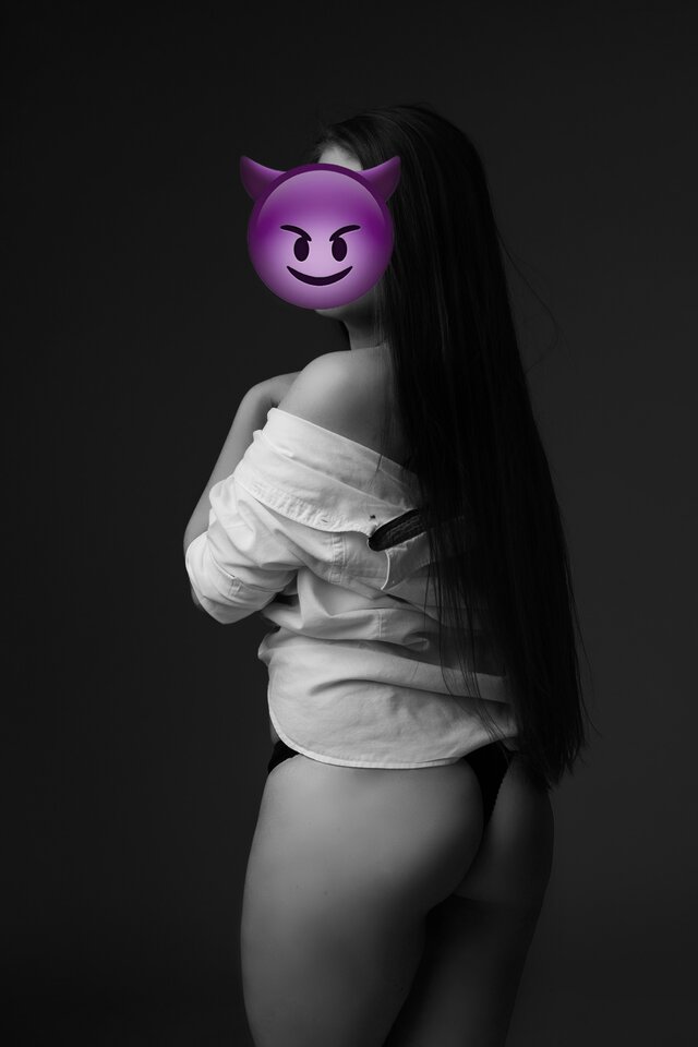 IMG_1053.jpeg - Curious_Couple_