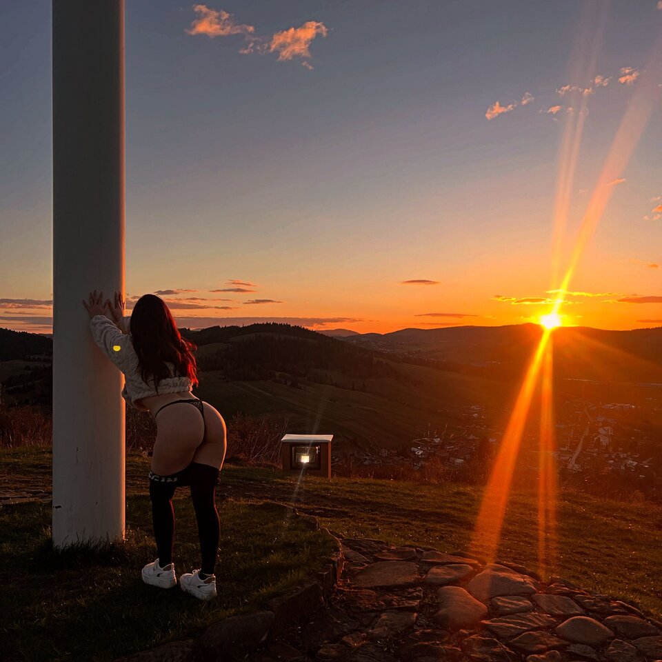 Obrázok WhatsApp 2025-05-25 o 09.30.09_598a0f01.jpg - nikol_officialsu