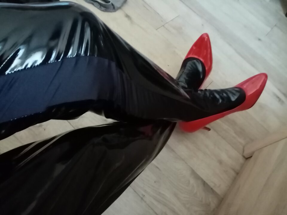 IMG_20250601_095232.jpg - Gloves54