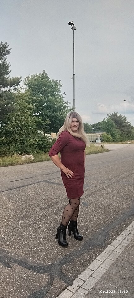 1000015105.jpg - Daria54