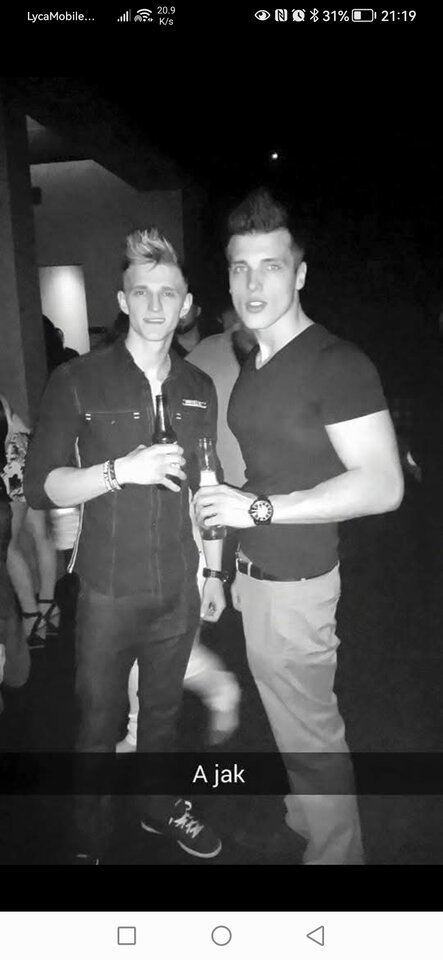 Screenshot_20250522_211934_com.facebook.katana.jpg - Adidi007