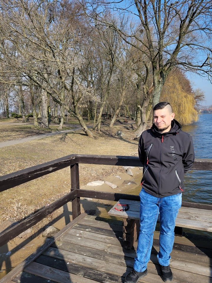 attach.jpg - Red_Forest